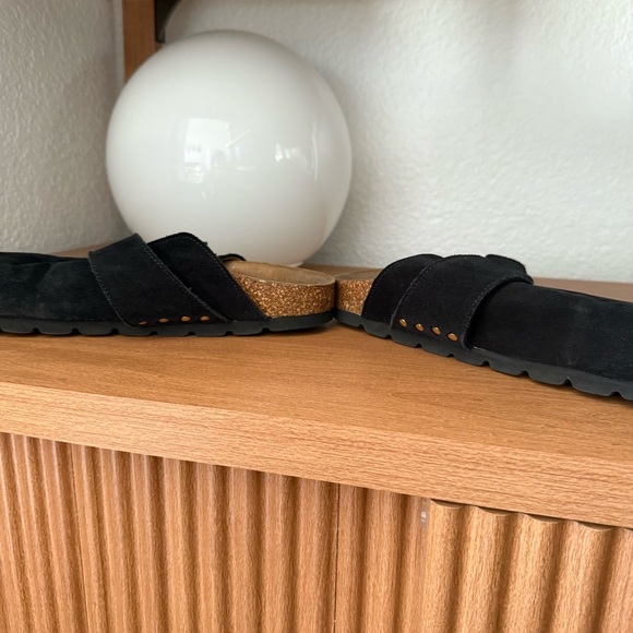 Alohas Black Suede Clogs Size 38 (US 7) - Picture 5 of 10